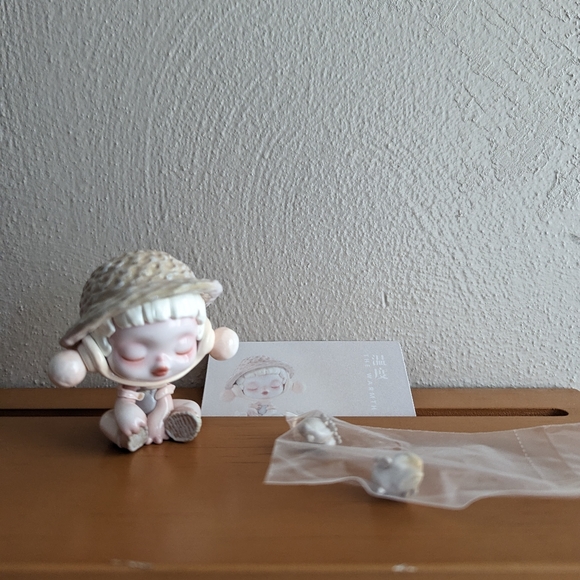 SOLD- Skullpanda Pop Mart Warmth Series - Picture 1 of 8